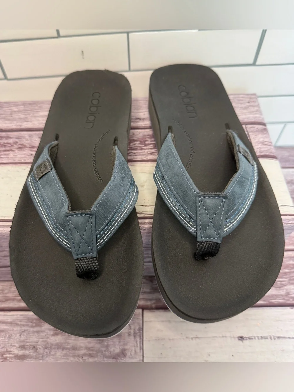 Cobian Women’s  Blue Gray Foam Flip Flop 🩴 Sandals Size 6
